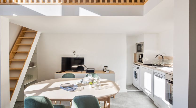 Photo of Acoustic Sketches