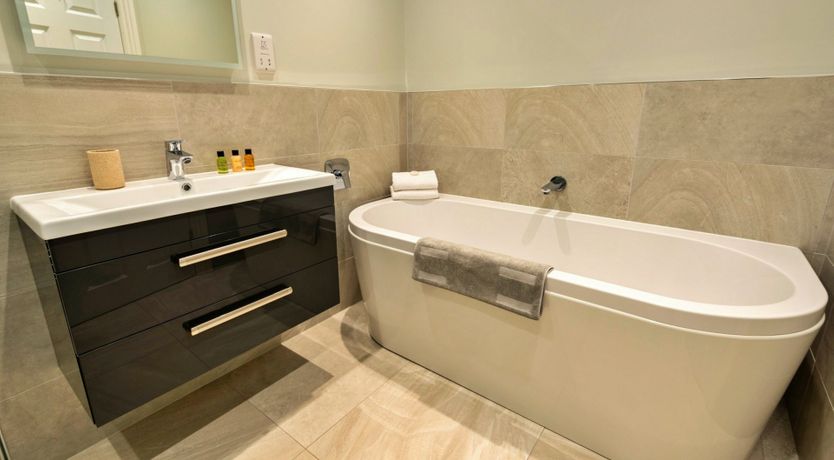 Photo of Peaks & Dales