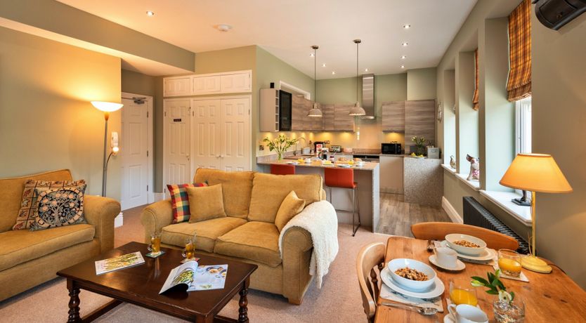 Photo of Peaks & Dales