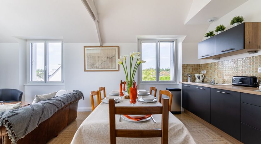 Photo of In the Pocket of the Sea