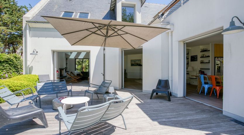 Photo of Oculus & Light