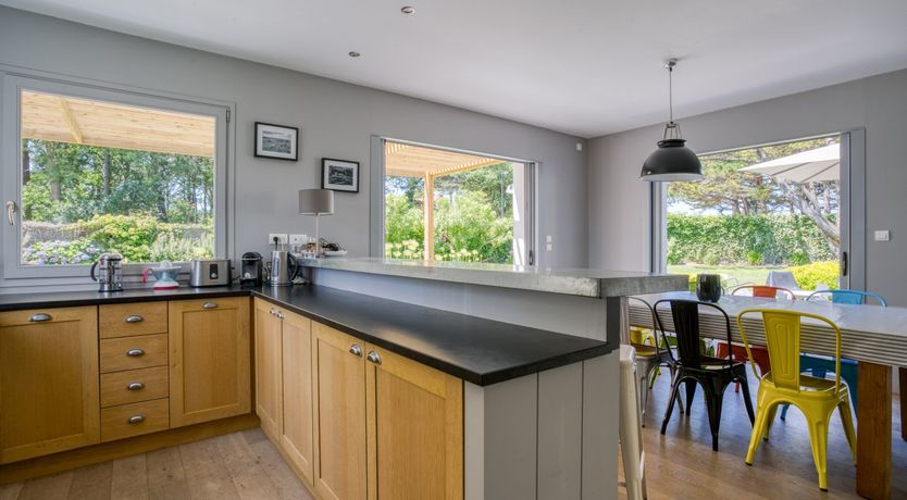 Photo of Oculus & Light