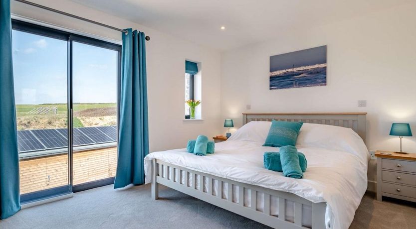 Photo of 2 Bed in Bude