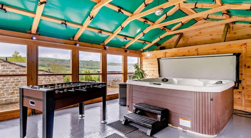 Photo of 2 Bed in Norwood