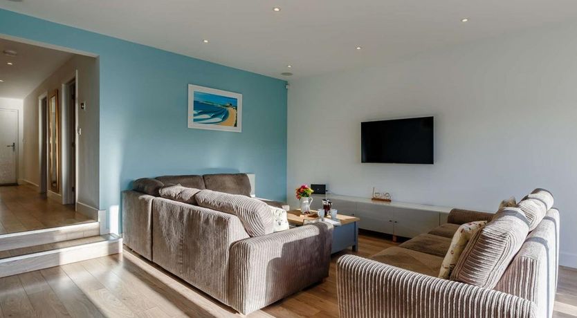 Photo of 4 Bed in Newquay