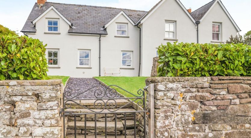 Photo of 5 Bed in Crickhowell