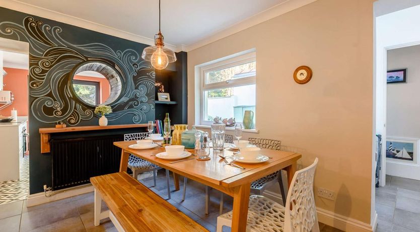 Photo of 3 Bed in Tenby