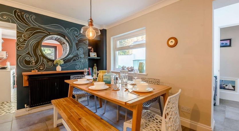 Photo of 3 Bed in Tenby