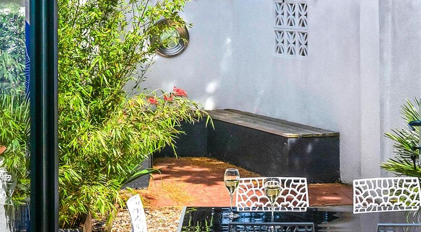 Photo of 3 Bed in Tenby