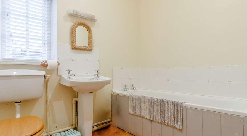 Photo of 3 Bed in Abergavenny