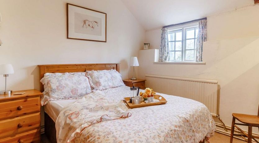 Photo of 2 Bed in Llantilio Pertholey