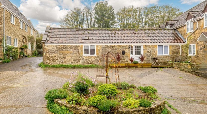 Photo of 1 Bed in Ryme Intrinseca