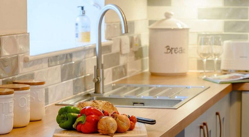 Photo of 1 Bed in Ryme Intrinseca