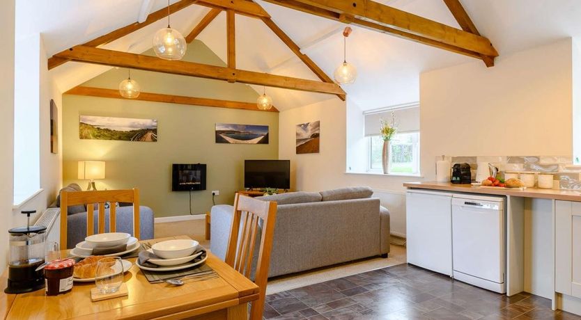 Photo of 1 Bed in Ryme Intrinseca