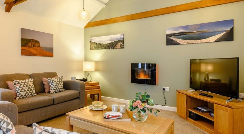 Photo of 1 Bed in Ryme Intrinseca