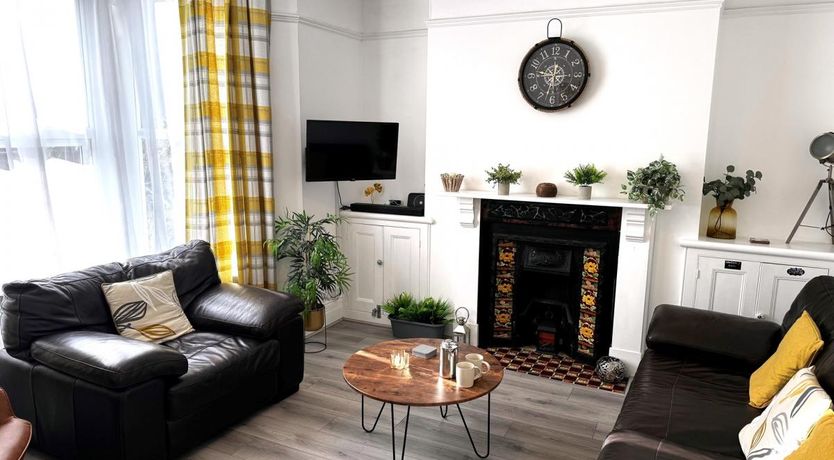 Photo of 4 Bed in Brixham