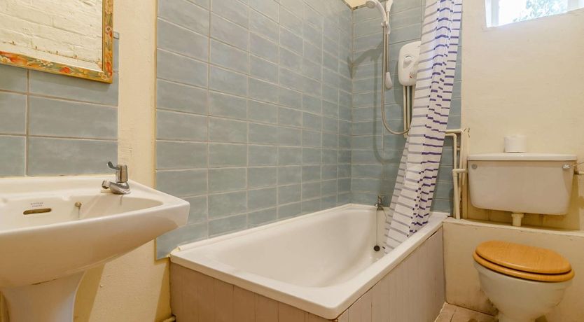 Photo of 2 Bed in Abergavenny