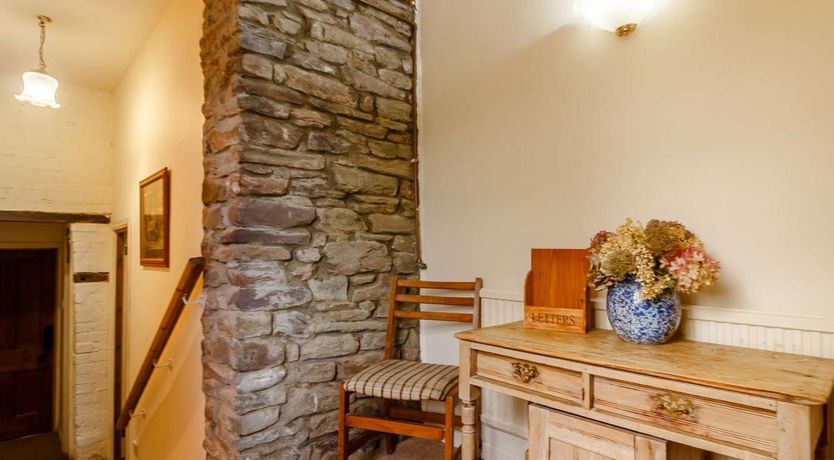 Photo of 2 Bed in Llantilio Pertholey