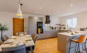 Photo of 3 Bed in Bideford