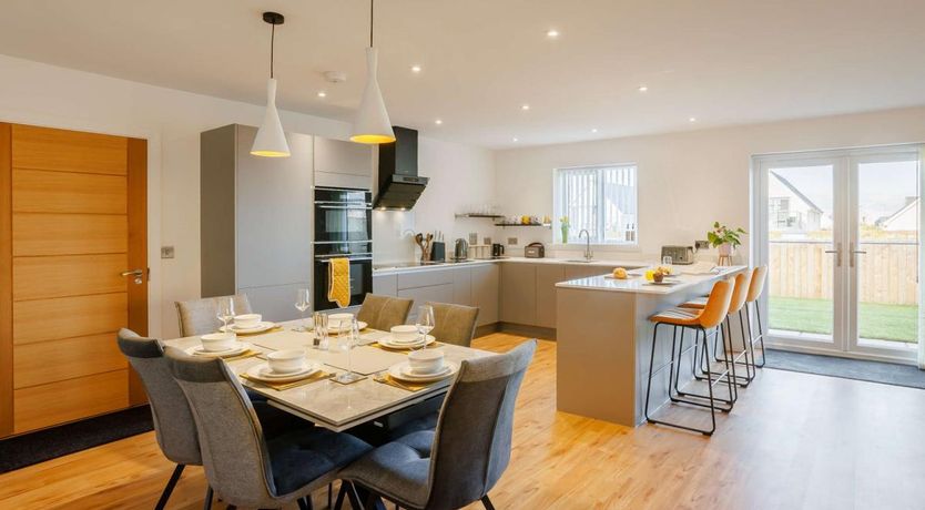 Photo of 3 Bed in Westward Ho