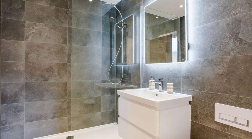 Photo of 3 Bed in Westward Ho