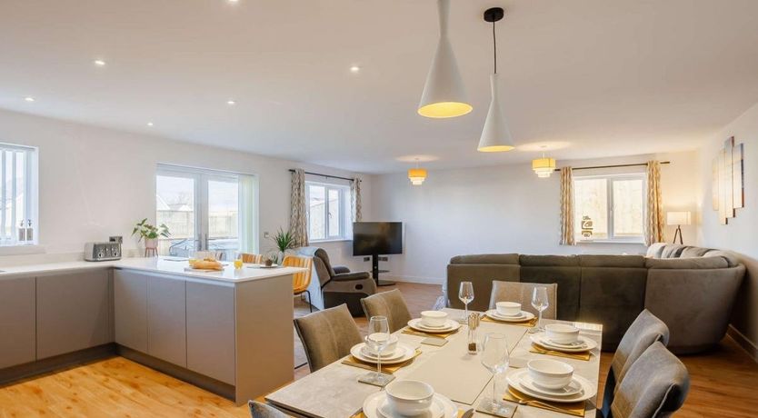 Photo of 3 Bed in Westward Ho