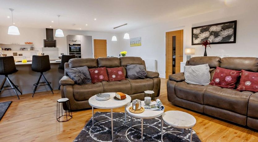 Photo of 3 Bed in Westward Ho