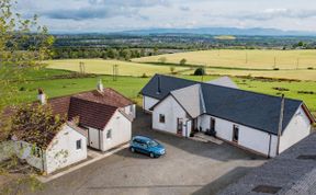 Photo of Cottage in Stirling and Clackmannanshire