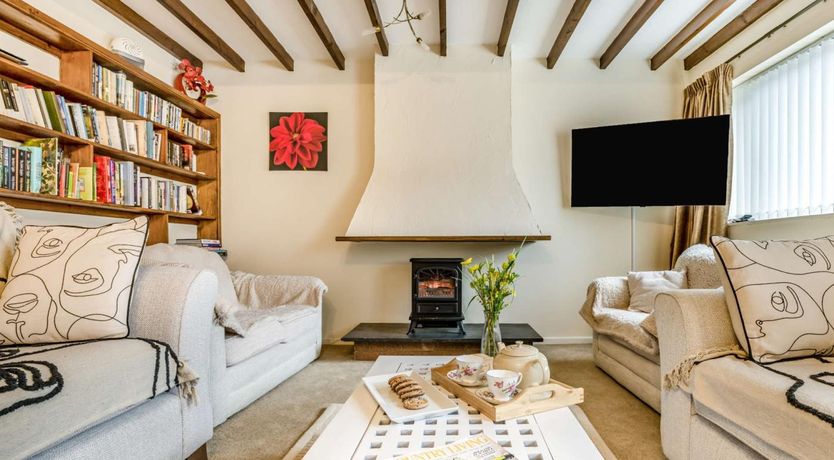 Photo of 4 Bed in Colwyn Bay