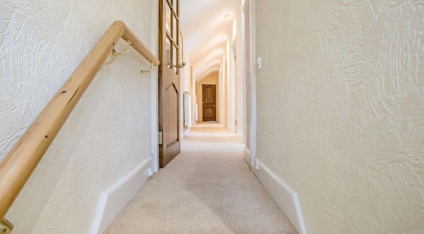 Photo of 4 Bed in Rhos on Sea