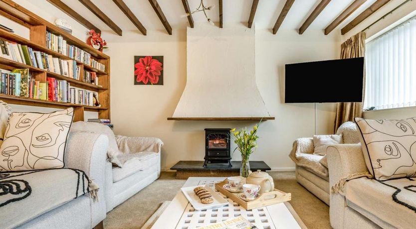 Photo of 4 Bed in Rhos on Sea