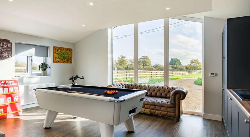 Photo of 4 Bed in Biddisham