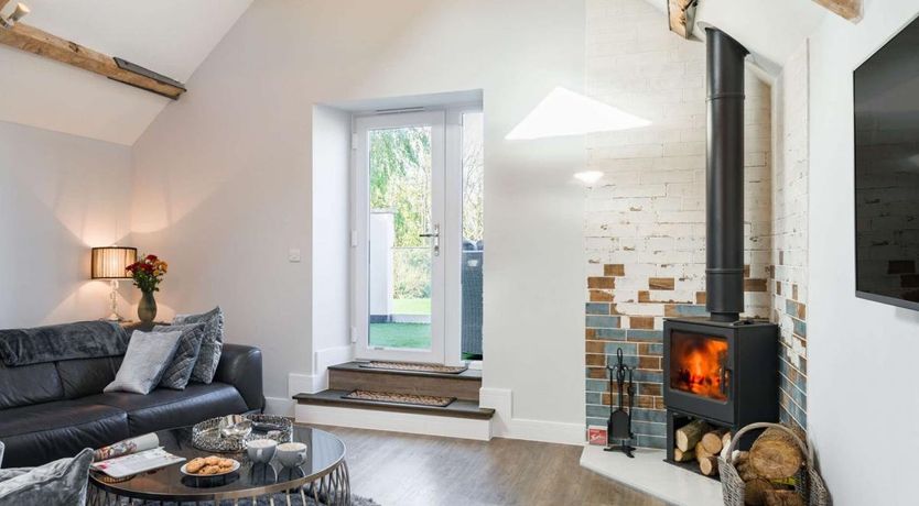 Photo of 4 Bed in Biddisham