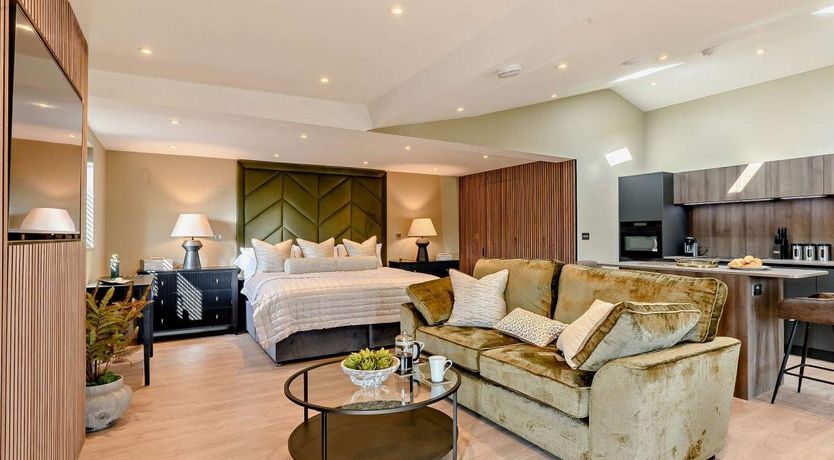 Photo of 1 Bed in Mundeseley