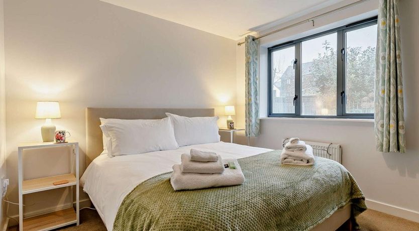 Photo of 2 Bed in Charlestown