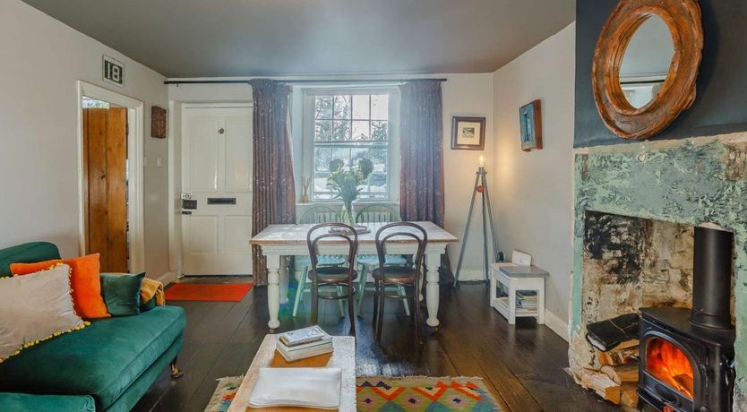 Photo of 2 Bed in Wingfield