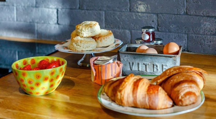 Photo of 2 Bed in Wingfield