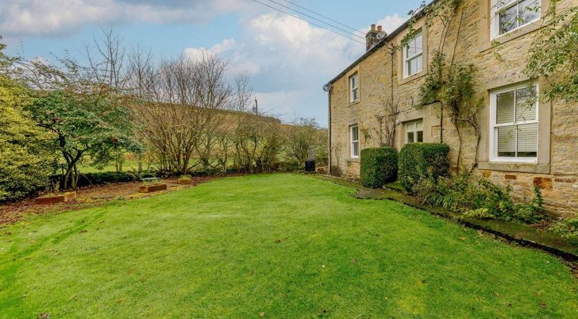 Photo of 4 Bed in Westwood