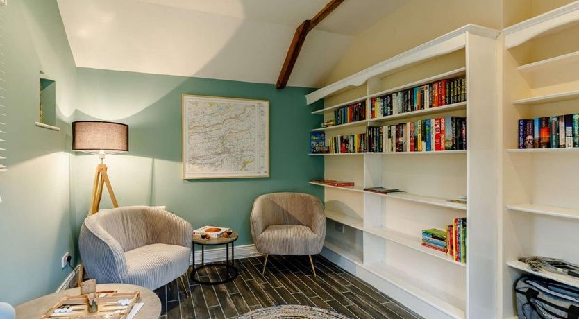 Photo of 4 Bed in Westwood