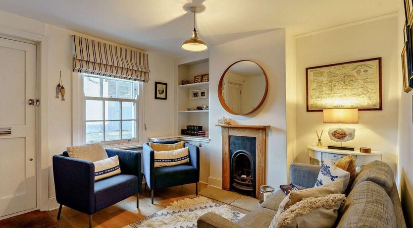 Photo of 2 Bed in Cowes