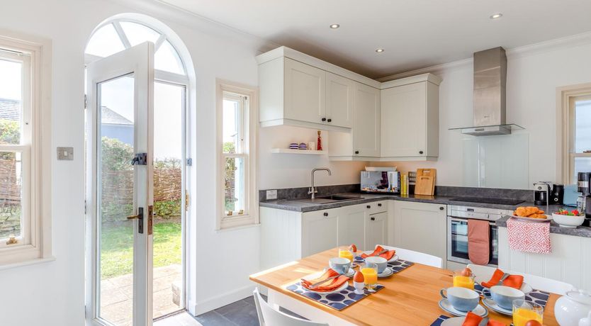 Photo of 2 Bed in Newquay