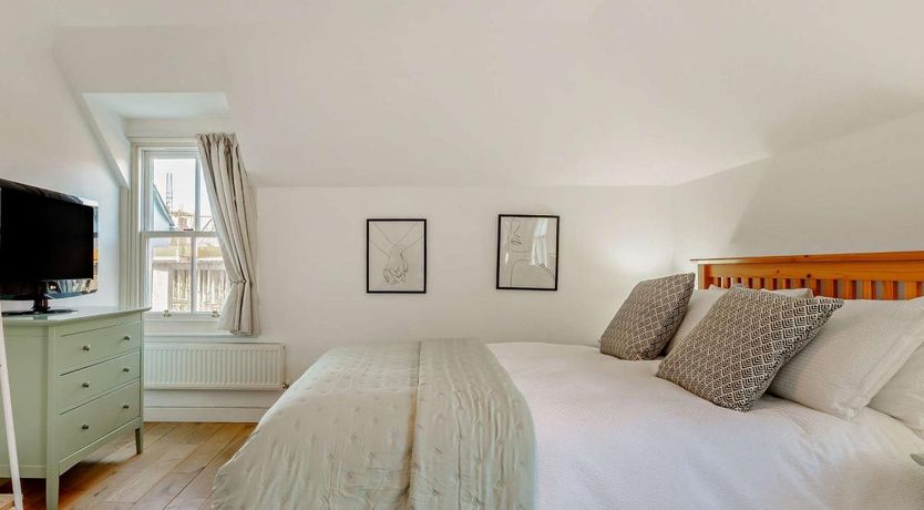 Photo of 2 Bed in Newquay