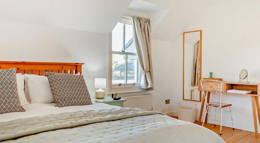 Photo of 2 Bed in Newquay