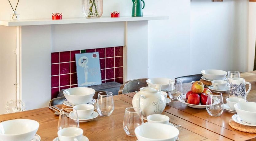 Photo of 4 Bed in Mortehoe