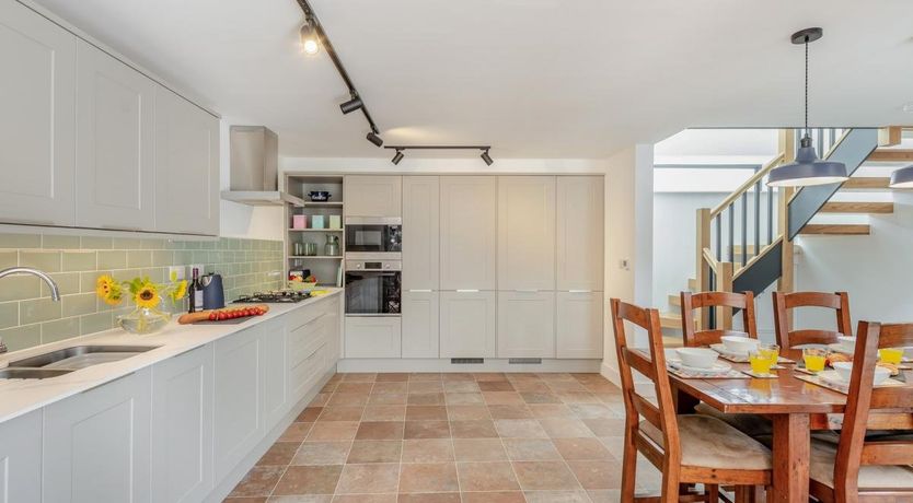 Photo of 3 Bed in Brixham