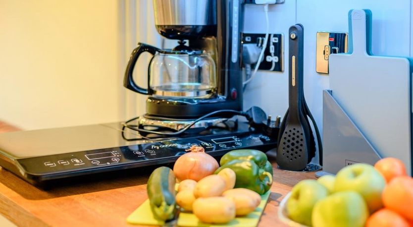 Photo of 1 Bed in Highcliffe