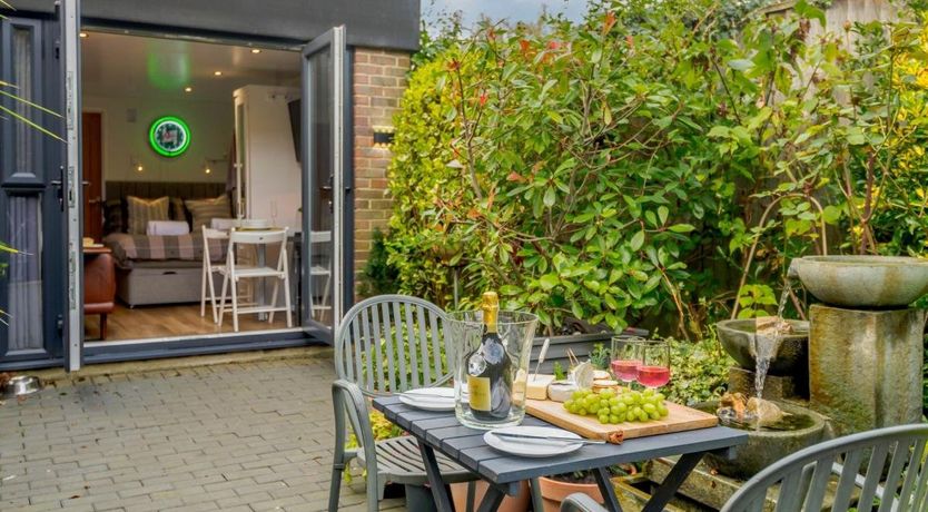 Photo of in Highcliffe (90444)