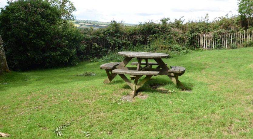 Photo of 2 Bed in Dulverton