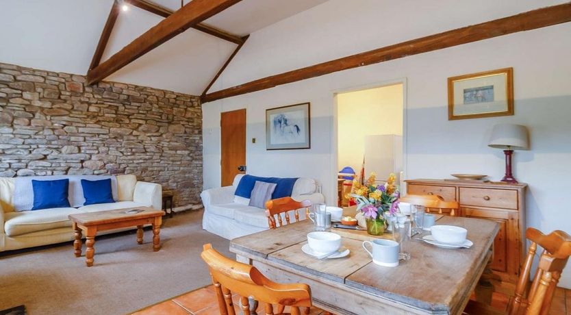 Photo of 2 Bed in Llantilio Pertholey