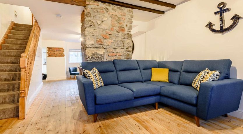 Photo of 3 Bed in Tenby